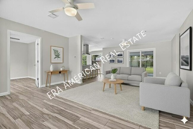 Building Photo - 614 Merioneth Dr NE