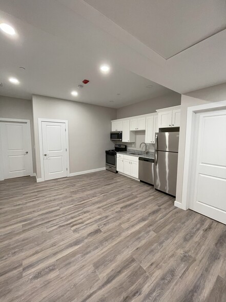 Building Photo - The Residences at 62 Lowell Street