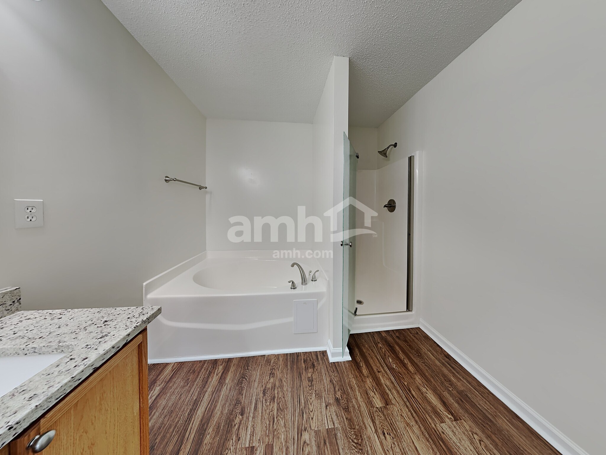Building Photo - 211 Calla Lilly Ln