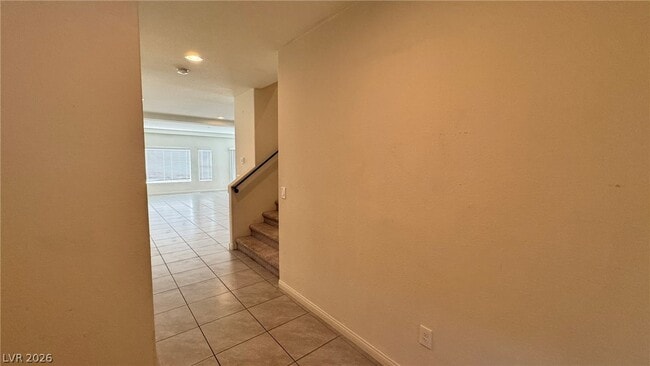 Building Photo - 5035 Lakewood Creek Ave