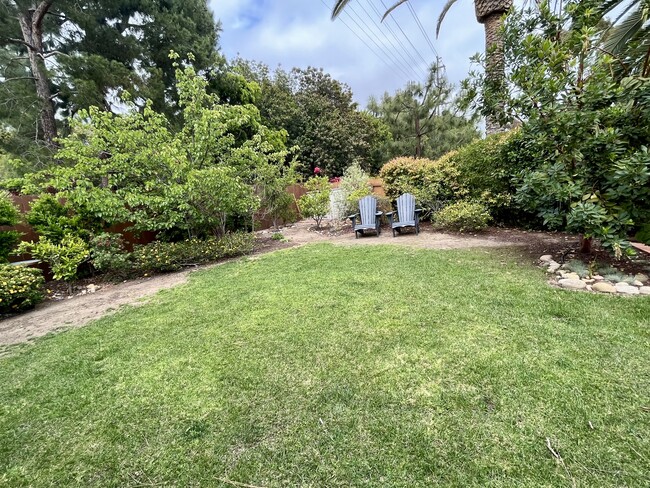 Building Photo - 9686 Wayfarer Dr