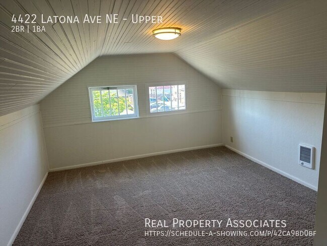 Building Photo - 4422 Latona Ave NE