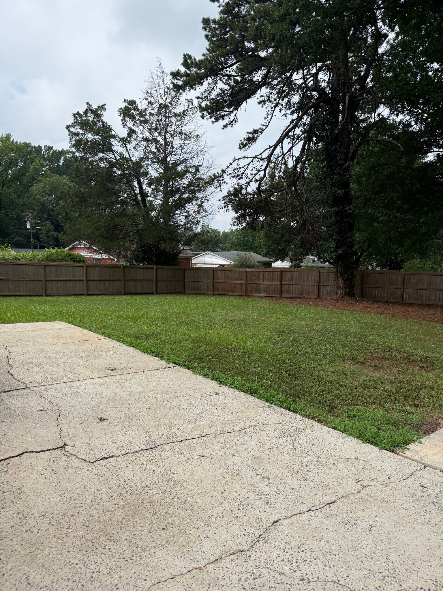 Building Photo - 2311 Crestview Drive