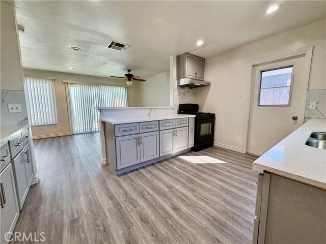 Building Photo - 758 N Ellen Dr