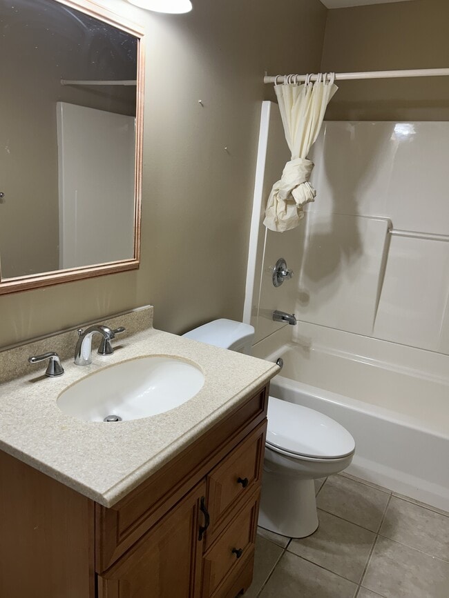 Building Photo - 4539 Pinehurst Ave SW