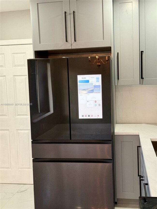 Building Photo - 6792 Miramar Pkwy