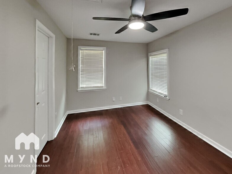 Building Photo - 963 Sims Ave NW