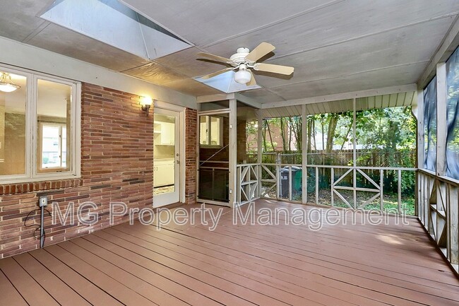 Building Photo - 5022 Furman Pl