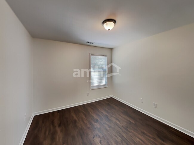 Building Photo - 104 Flagler Way