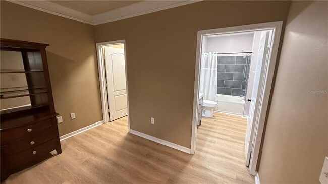 Building Photo - 10414 Villa View Cir