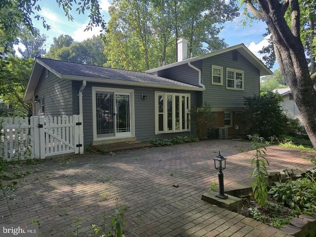 Building Photo - 3207 Fair Woods Pkwy