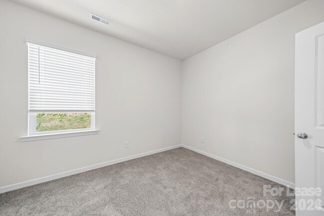 Building Photo - 12028 Zazu Wy