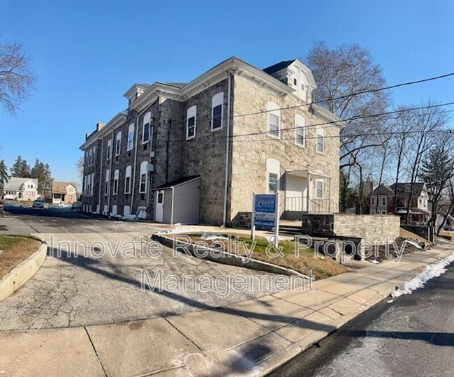 Building Photo - 29 Logan Ave