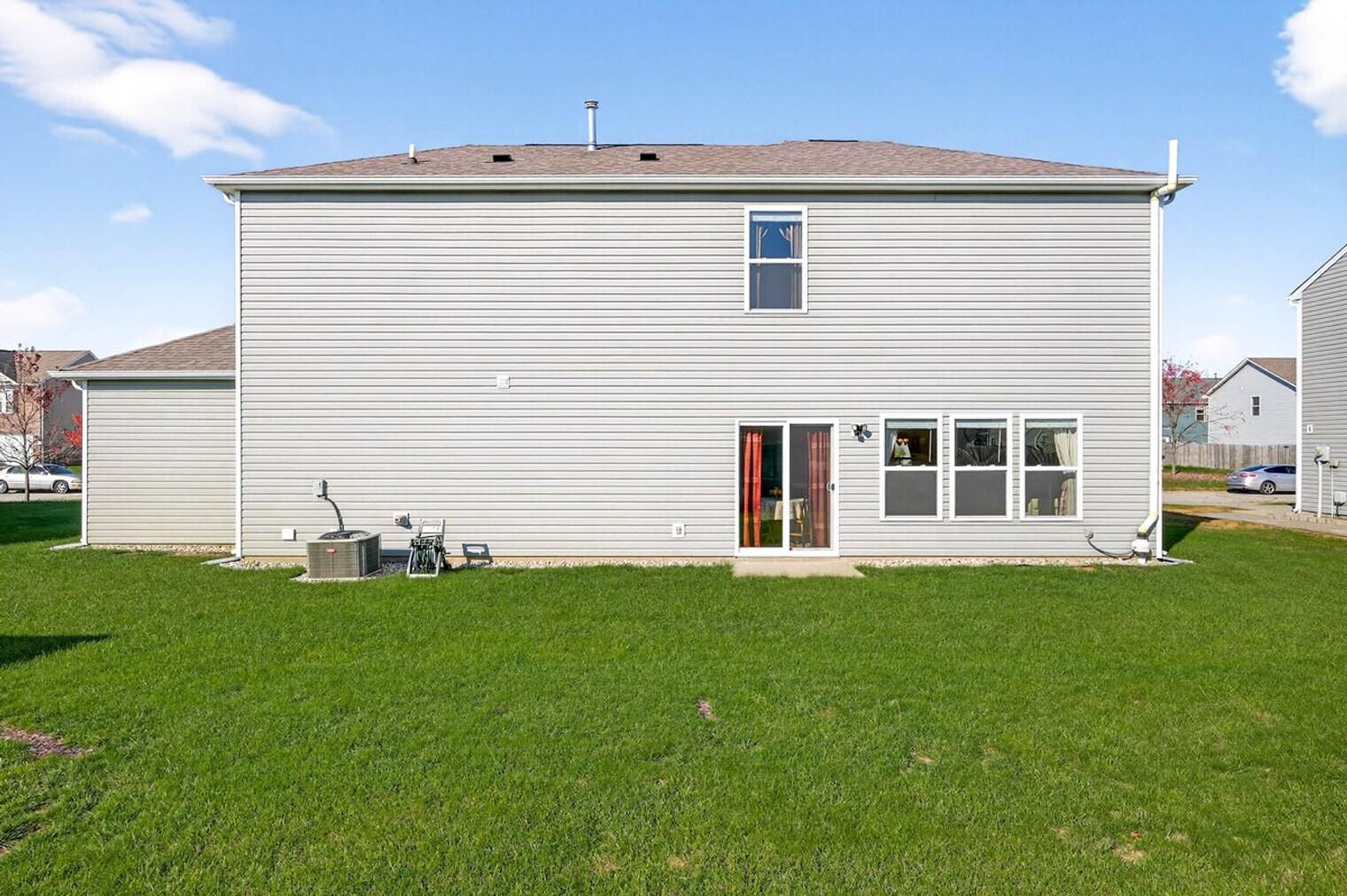 Building Photo - 4663 Bayview Dr