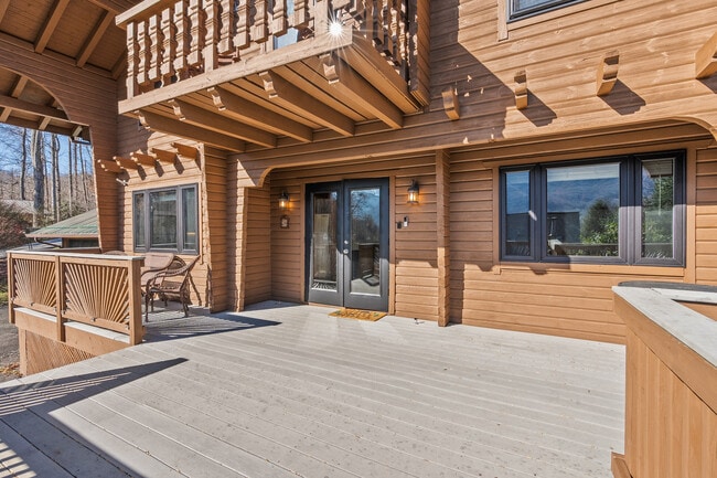 Building Photo - 168 Valley Creek Dr