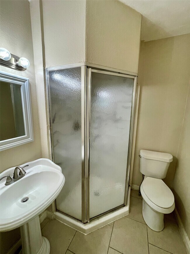 Building Photo - 6144 Doulton Dr