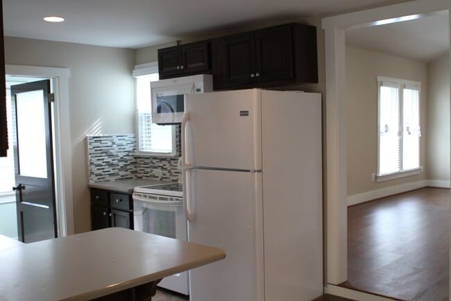 Building Photo - Fantastic East Nashville home close to Shelby Park