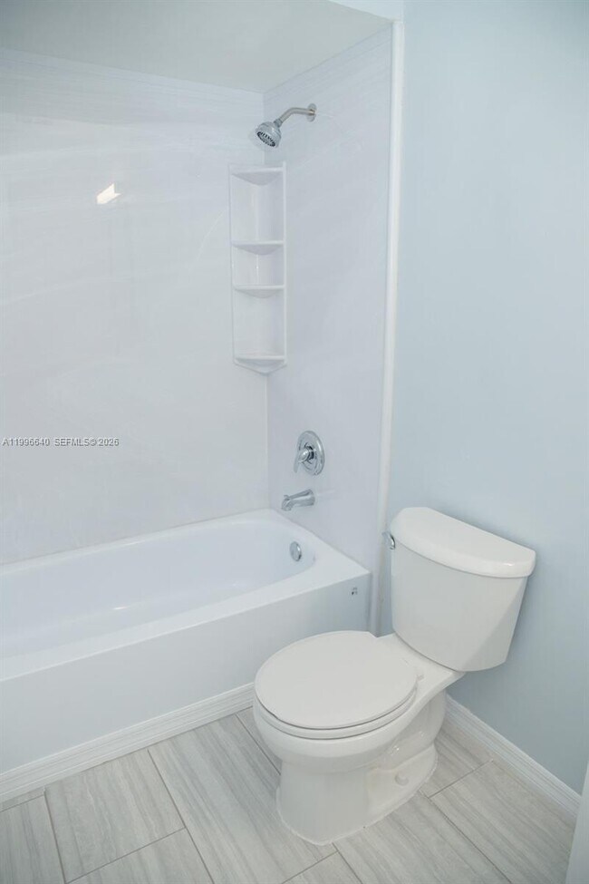 Building Photo - 9890 Hammocks Blvd