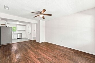 Building Photo - 2764 N Barcelona Ave