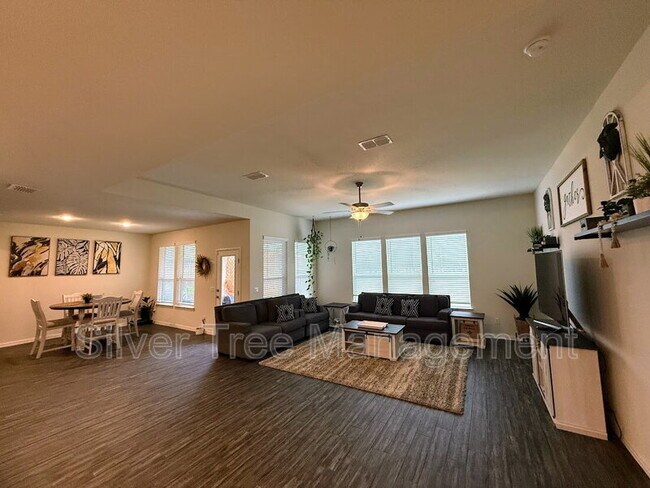 Building Photo - 1109 Pinnacle Ridge Rd