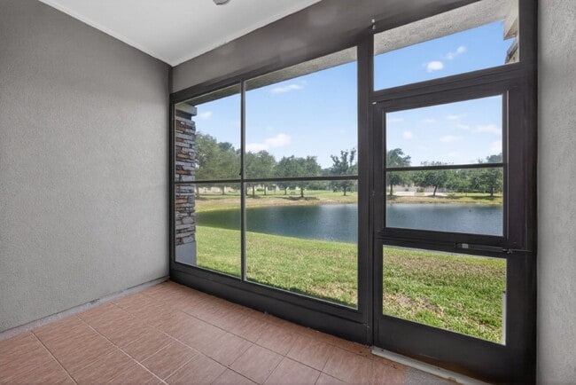 Building Photo - Eagle Harbor Townhome