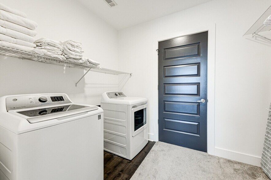 Building Photo - 1776 Peachtree Rd NE