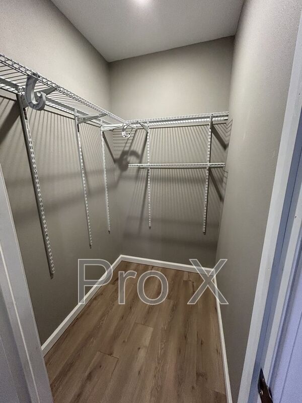 Building Photo - 716 Columbus St