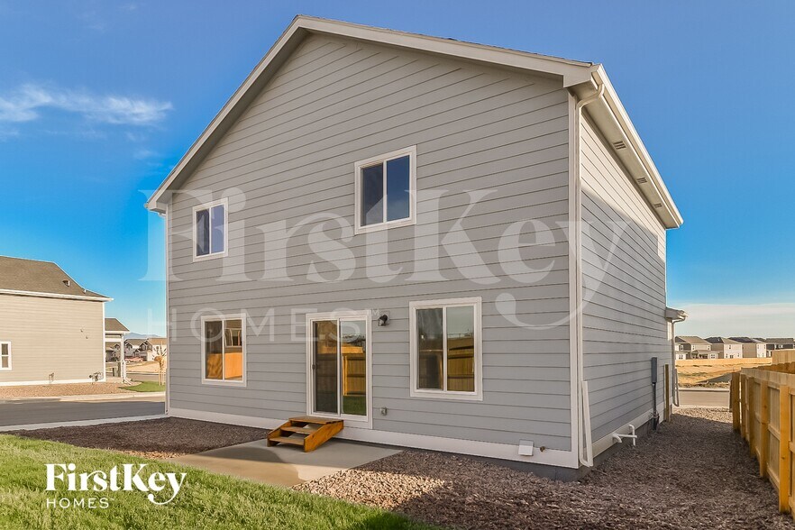 Building Photo - 10405 Luneth Dr