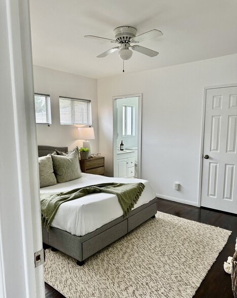 Master - 8409 Gonzaga Ave