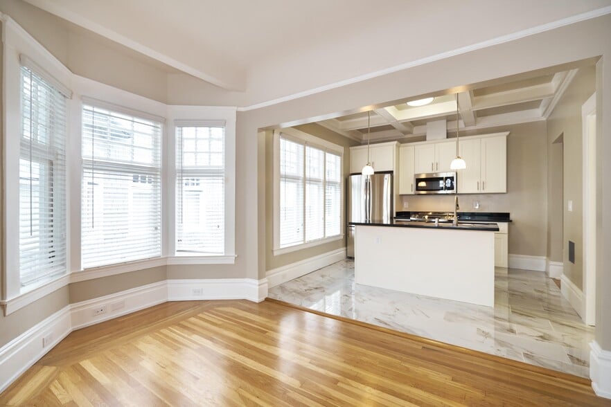 Building Photo - 833 Ashbury St