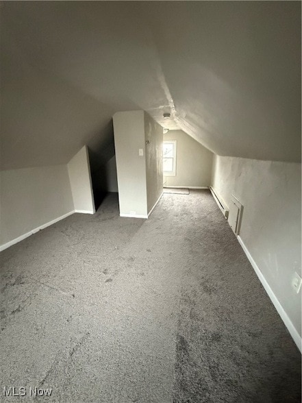 Building Photo - 19600 Pasnow Ave