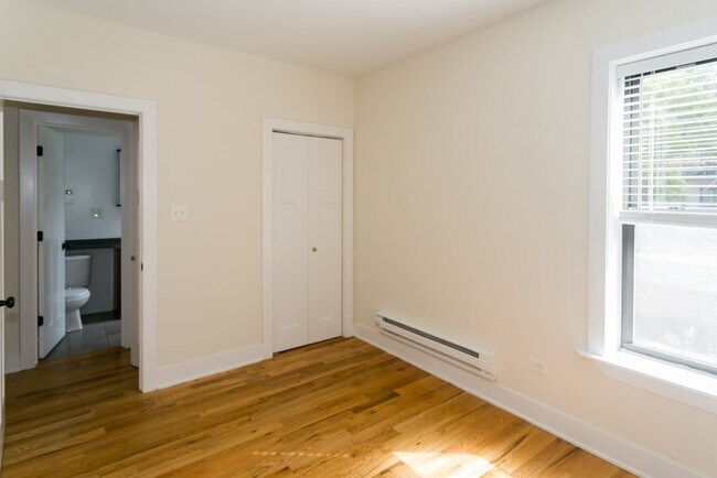 Building Photo - 3830 N Fremont