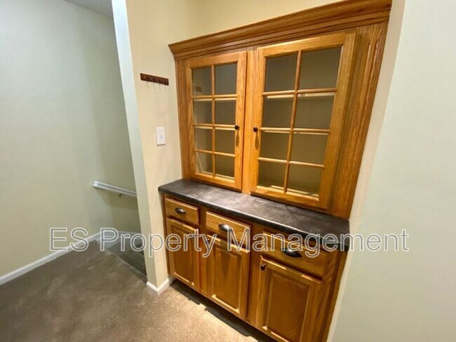 Building Photo - 6141 Wildcat Dr