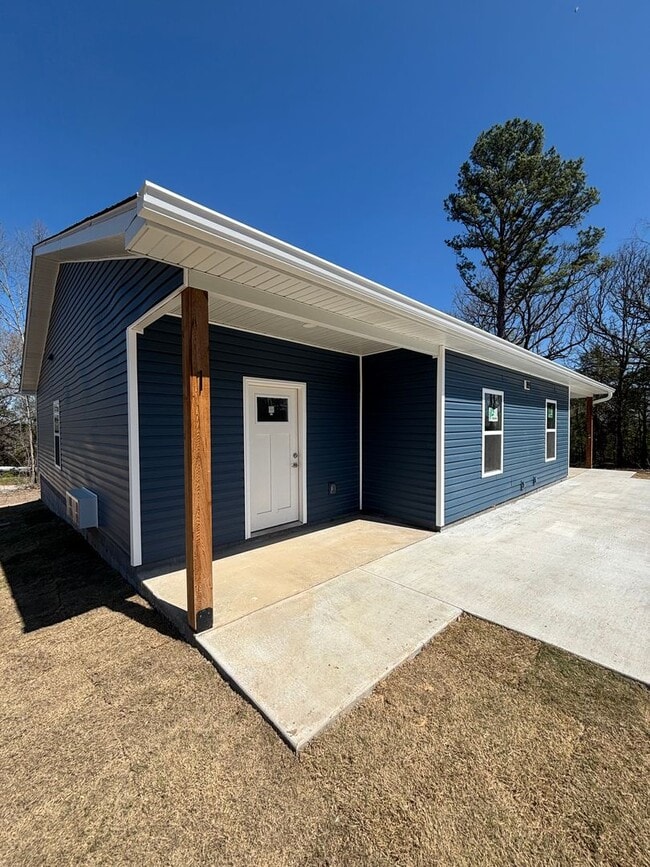 Building Photo - 188 Summit