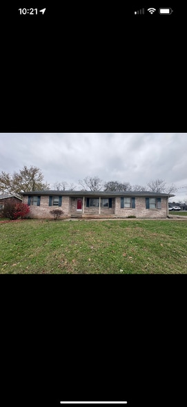 Building Photo - 301 Aztec Trail