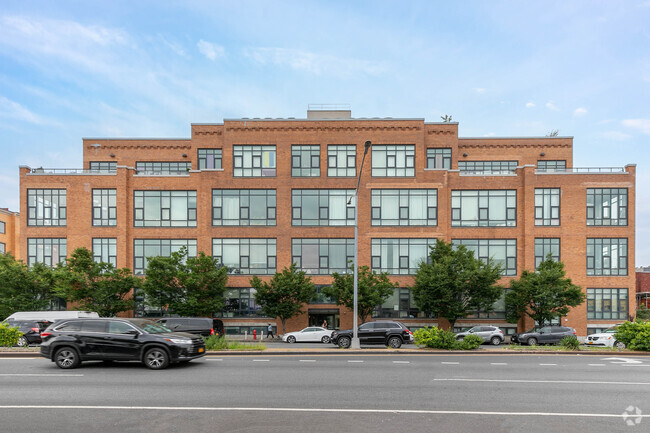 Building Photo - Lofts 305
