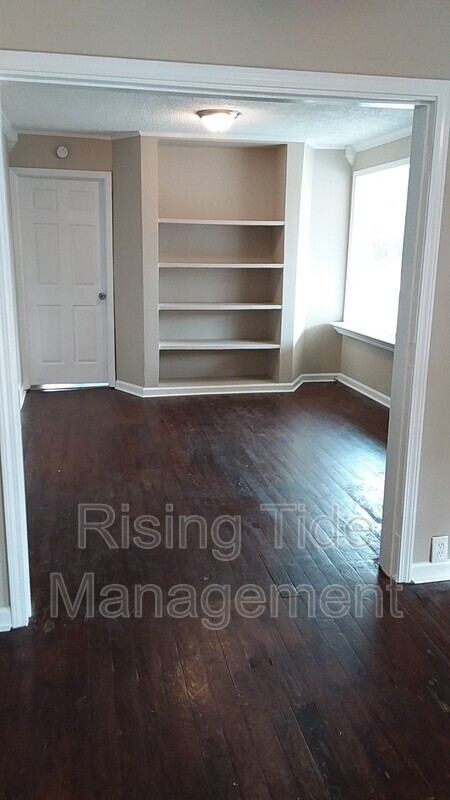 Building Photo - 656 Calahan Rd