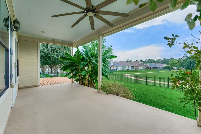 Building Photo - 8007 N Tarrytown Crossing Dr
