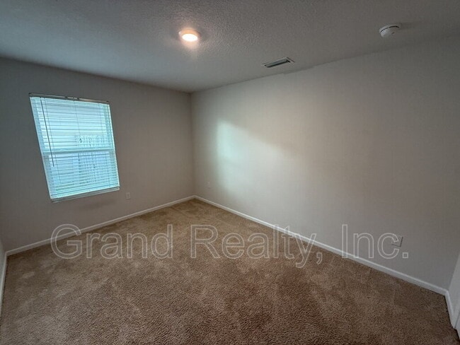 Building Photo - 5638 Tristan Ct