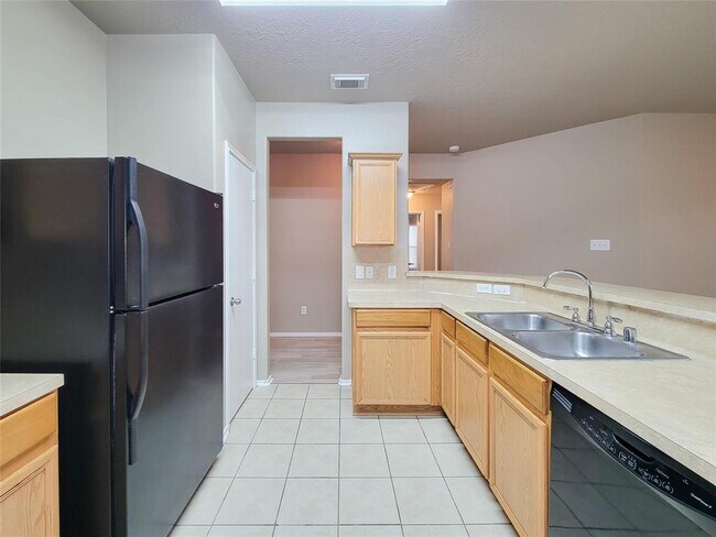 Building Photo - 2731 Trinity Glen Ln