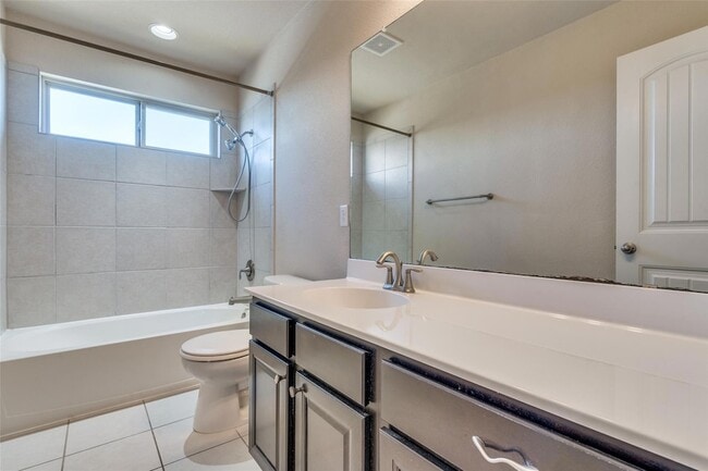 Building Photo - 114 Stone View Trail