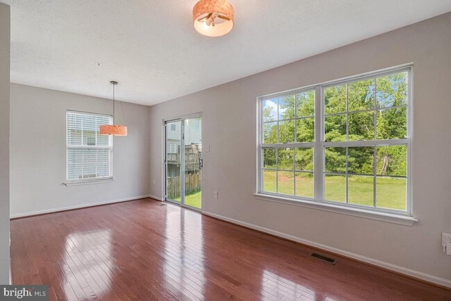 Building Photo - 2647 Longbow Ct