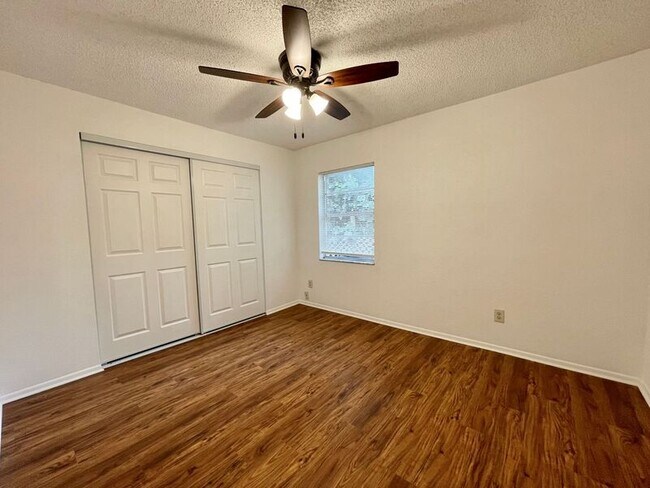 Building Photo - 3728 County Line Rd