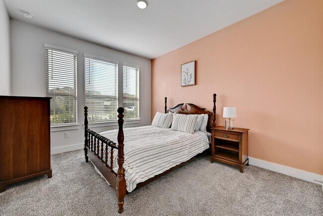 Building Photo - 8509 Silverthorne St