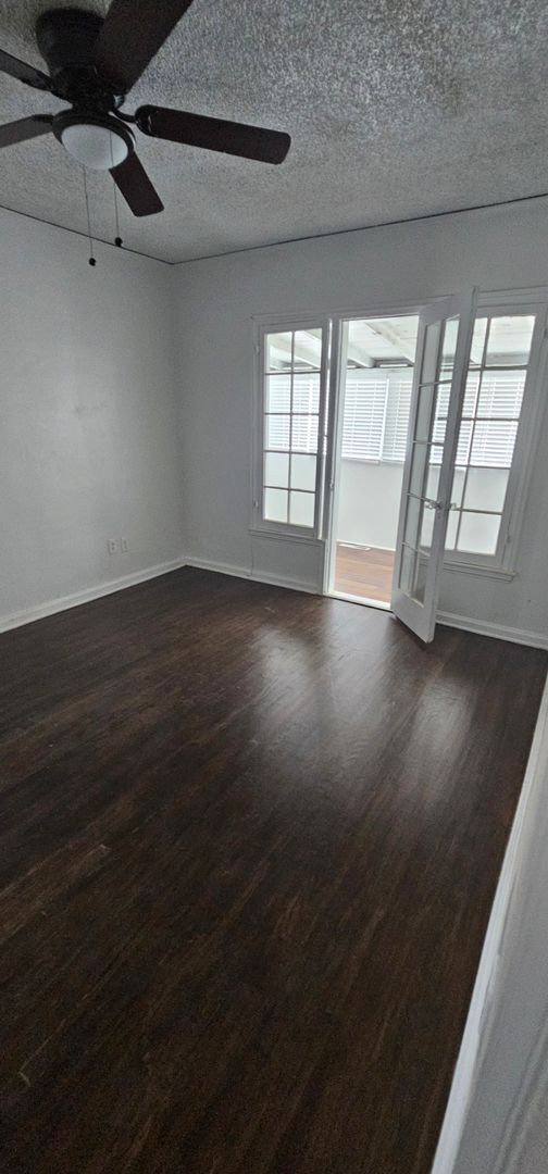 Building Photo - Half Acre Totally Remodeled House...