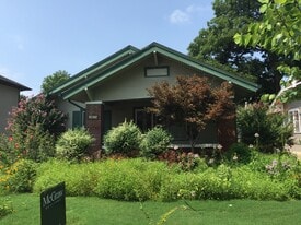 Building Photo - 1418 South Elwood Avenue