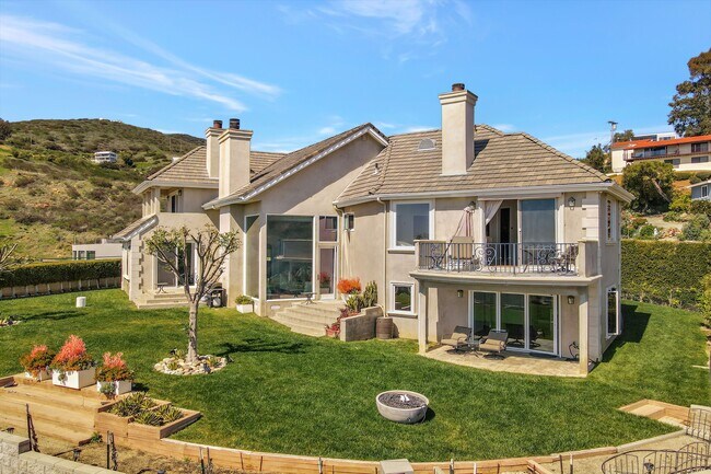 Building Photo - 3000 Sequit Dr