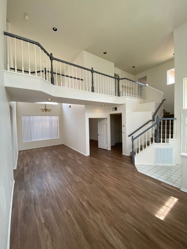 Building Photo - 7470 Mason Heights Ln