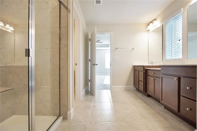 Building Photo - 1419 Eucalyptus Wy