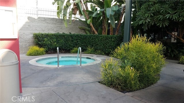 Building Photo - 420 S San Pedro St